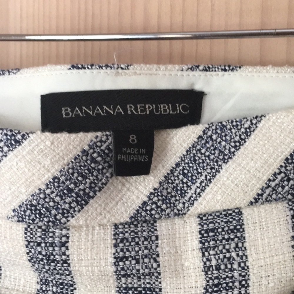 Banana Republic pencil skirt - Picture 4 of 6